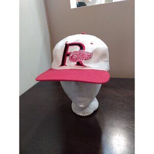 Vintage Starter Detroit Red Wings Fitted Hat Size 7 - 7 3/4 Rare Logo